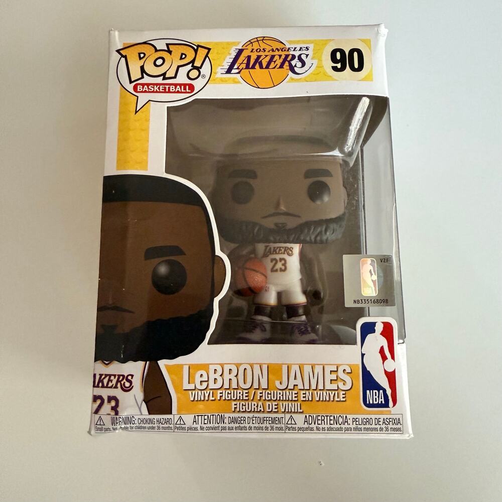 Funko Pop! NBA Los Angeles Lakers LeBron James Vinyl Figure #90